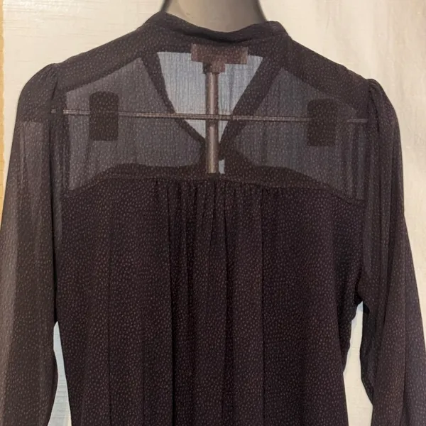 LOFT Navy w/ red polka dot sheer buttoned blouse size large - Image 5