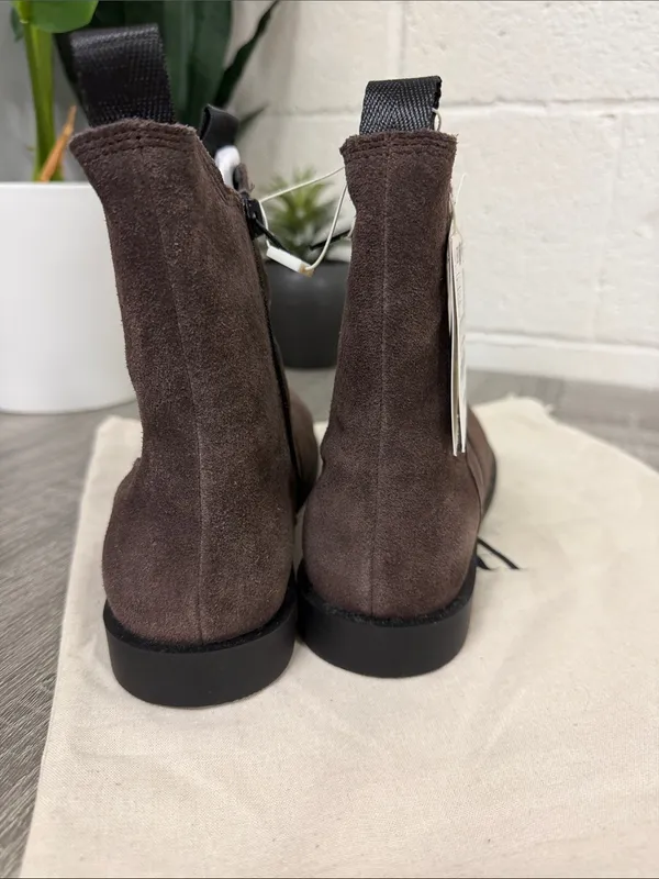 Zara Chelsea Suede Boots Size 37 - Image 4