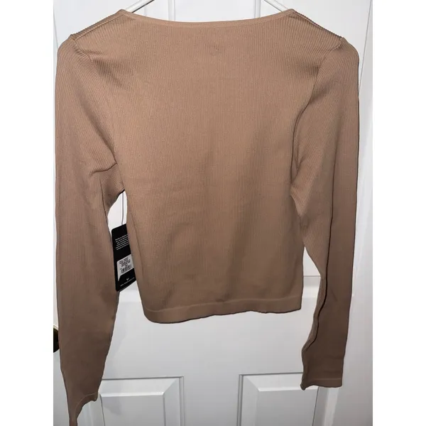 True Religion Womens Ribbed Seamless Crop Top Long Sleeve Tan Brown Logo‎ M/L - Image 6