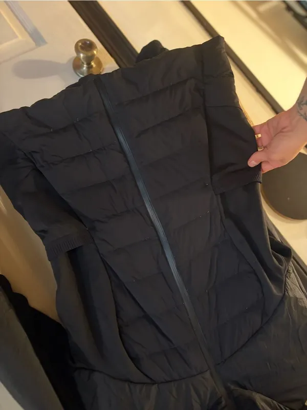 lululemon Down For It All Down Jacket 700 Fill Size 10 Black - Image 5