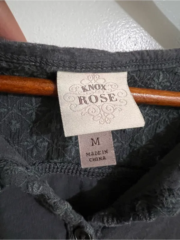 Knox Rose Women Medium Off Grey Boho Indie Prairie Chic Cottagecore Henley Top - Image 5