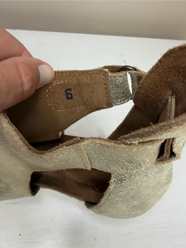 Diba True Gold New Year Wedge Sandals sz 6 - Image 5