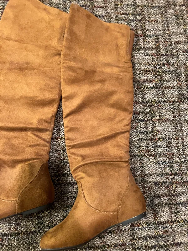 Amazon Tan knee-high suede boots #kneehighboots - Image 2