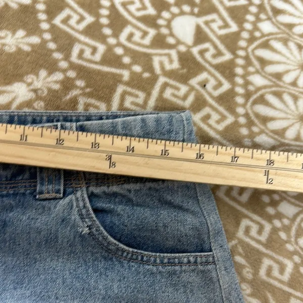 Classic Blue Jean Shorts with Comfortable Fit - Image 6