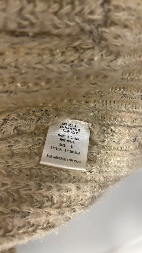 Charlotte Russe Cardigan Knit - Image 3