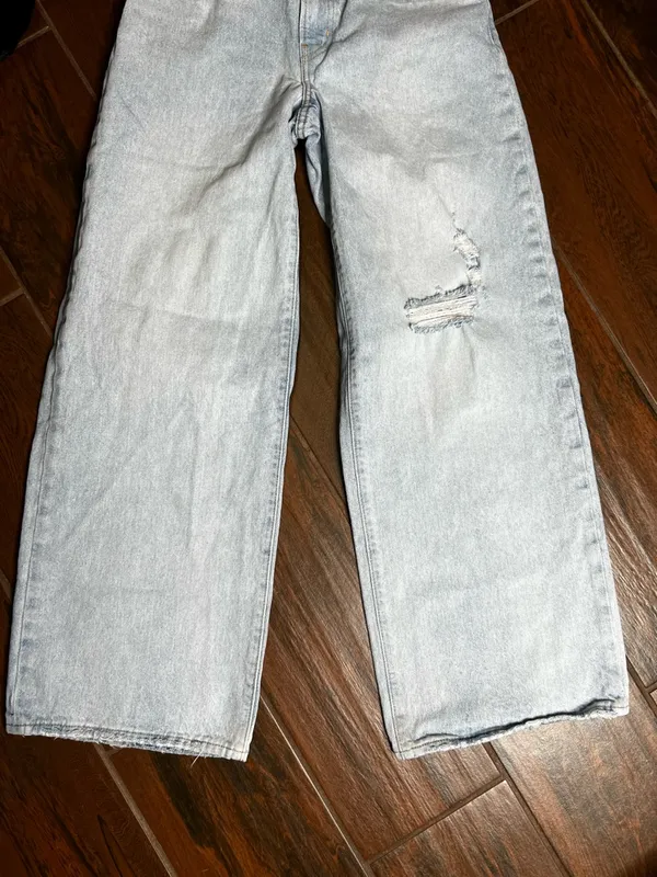 Levi’s Premium XL Straight Distressed Light Wash Wide Leg Denim Jeans - Image 7