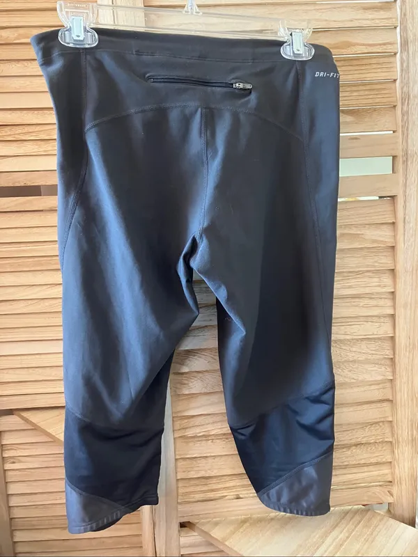 Nike Black Dri-FIT Performance slacks medium - Image 6