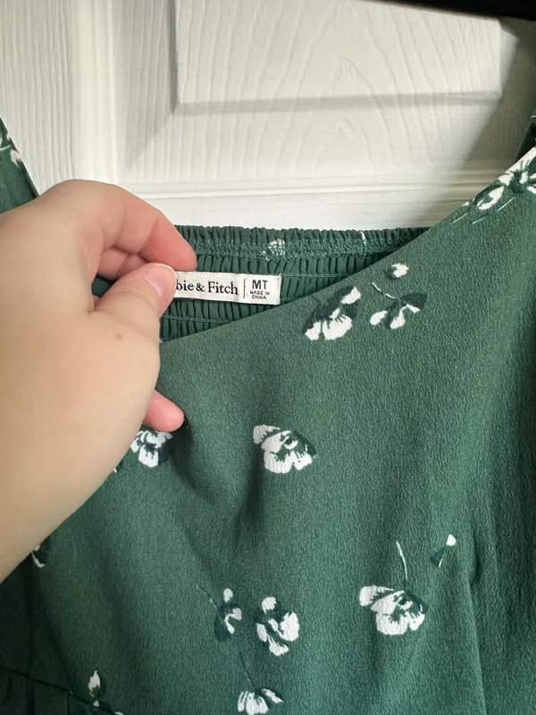 Abercrombie Green Floral Mini Dress - Image 2