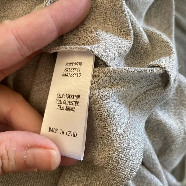 Doe & Rae Grey Sleeveless Tank Top Button Detail Size Small Casual Neutral - Image 4