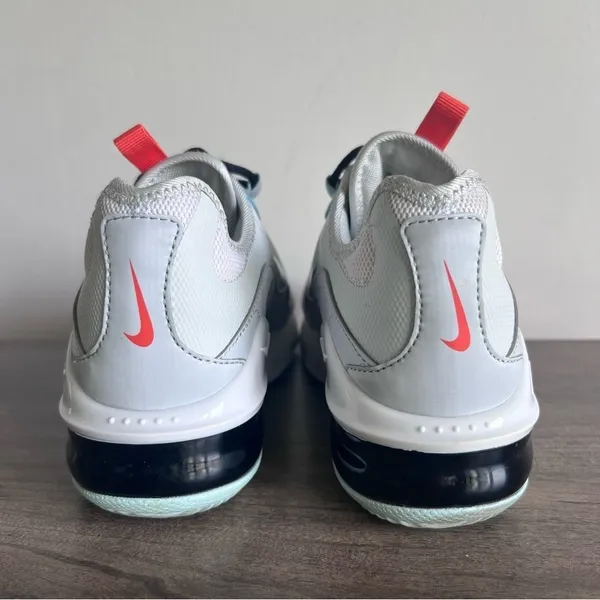 NIKE Women's Air Max Infinity 2 Shoe Size 7 #804 - Image 5
