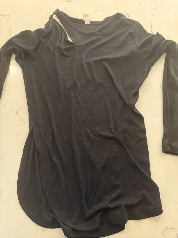 ALO Yoga Black Ribbed Long-Sleeve Scoop Hem Top - Image 2