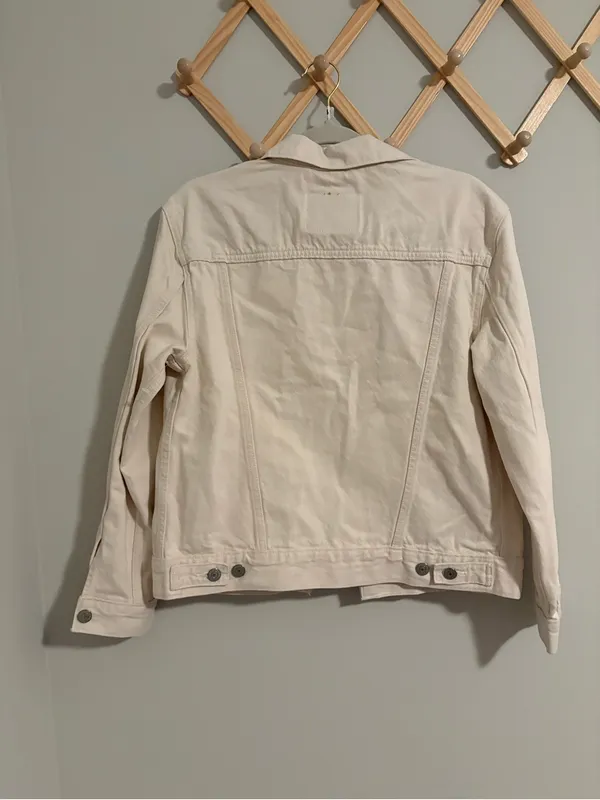 Levi’s Cream Trucker Denim Jacket size Small White - Image 6