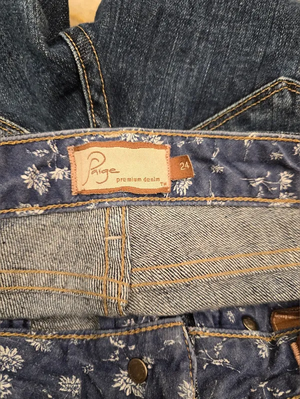 Paige Hollywood Hills Low Raise Jeans 24 - Image 10