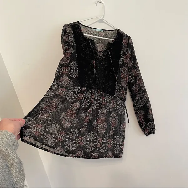 MAURICES Black Geometric Swiss Dot Crochet Lace Up Long Sleeve Peasant Top Tunic - Image 10