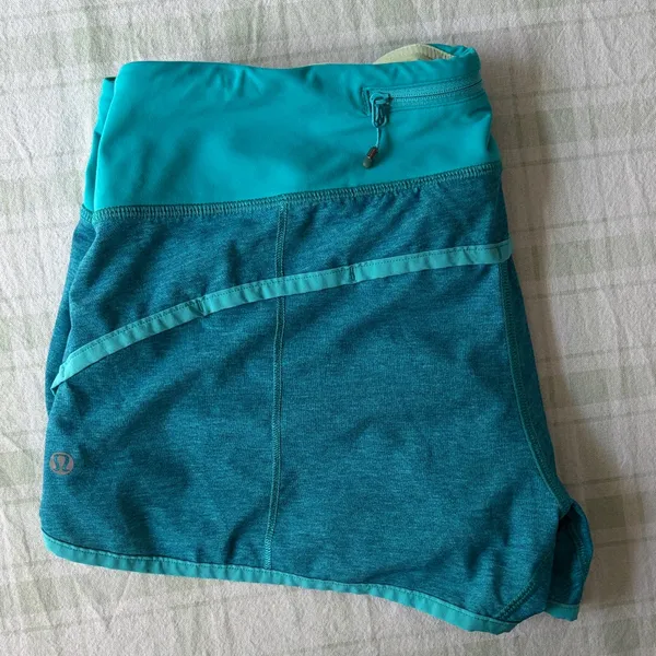 Lululemon Speed Up Women’s Teal Shorts - Stretch Performance - Image 3