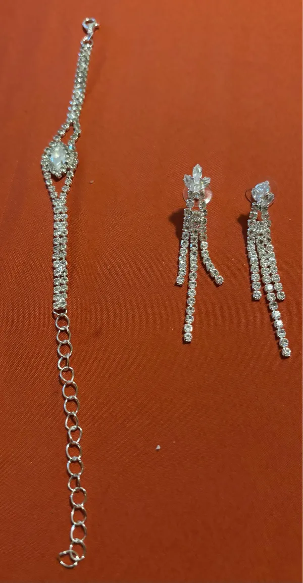 & Other Stories Silver Crystal Necklace, Earrings & Bracelet Jewelry Set(Fashion Jewelry) - Image 7