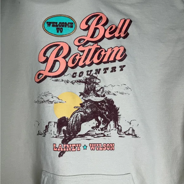 Lainey Wilson Bell Bottom Country Hoodie Sz M Concert Show Cowgirl Western Cozy - Image 4