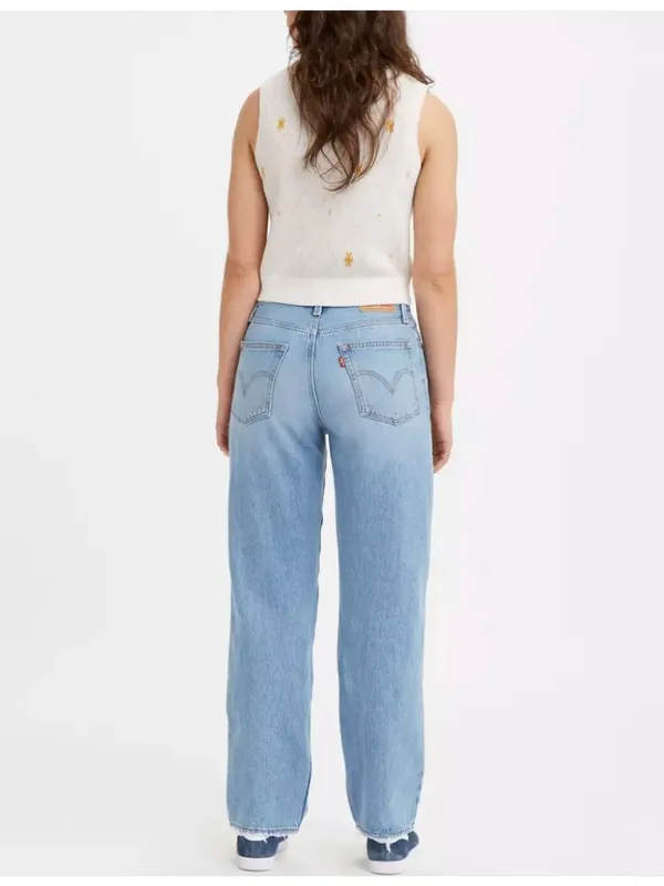 New 24x31 Levi's '94 Baggy Women's Jeans 2000 And Late - Light Wash - Image 3