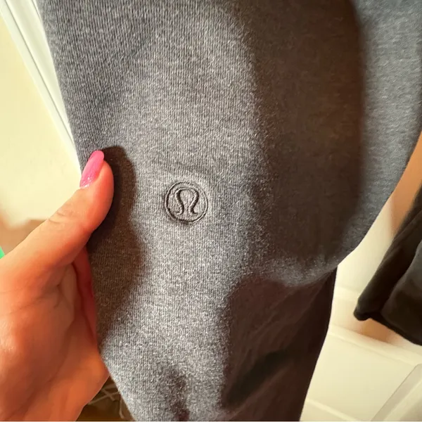Lululemon sweats Sz 10 black/grey excellent condition - Image 5