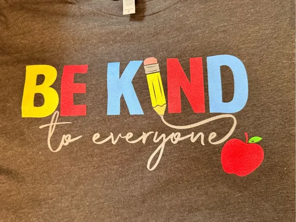 Next Level Apparel Jordyn’s Summer Shirt Project: 'Be Kind to everyone: XLarge - Image 4