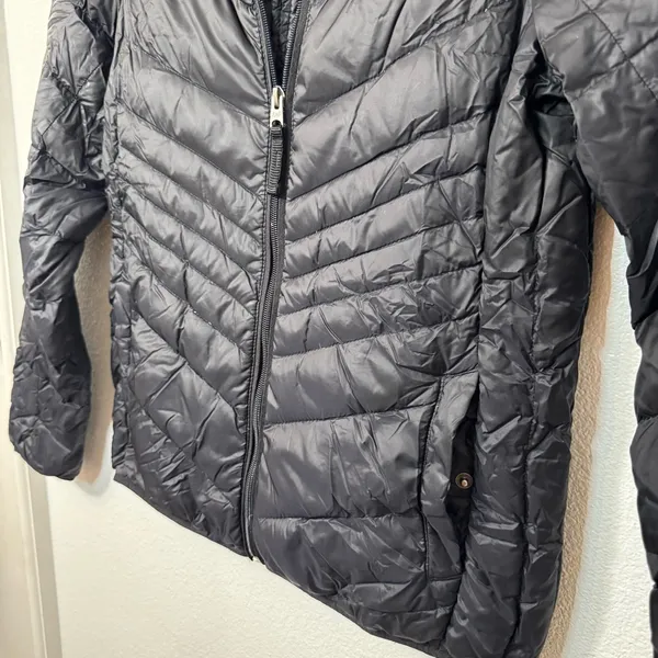Abercrombie & Fitch Navy down packable puffer jacket - Image 3