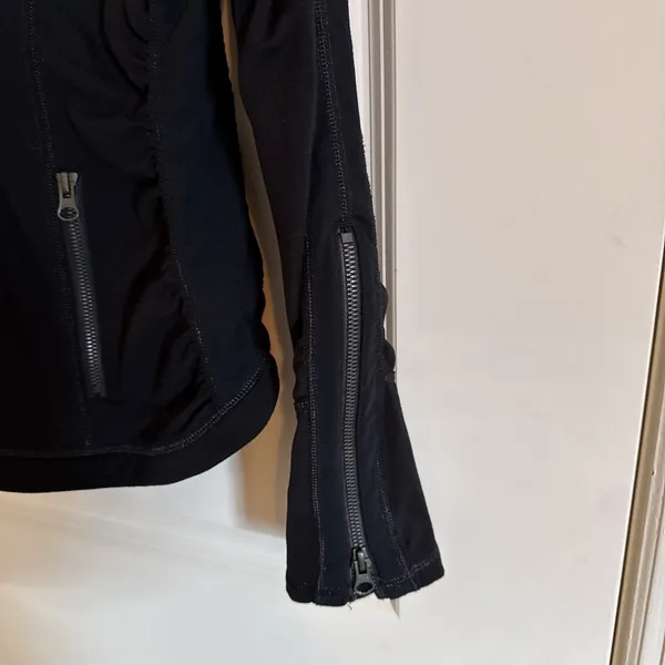 Women's Zella Black Athletic Jacket Sz XS Athlesure Runched Sleeves‎ Mesh - Image 2
