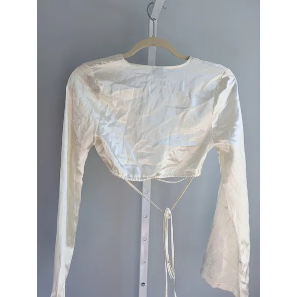 WINDSOR Ivory Tie Front Long Sleeve Crop Top XS - Image 2