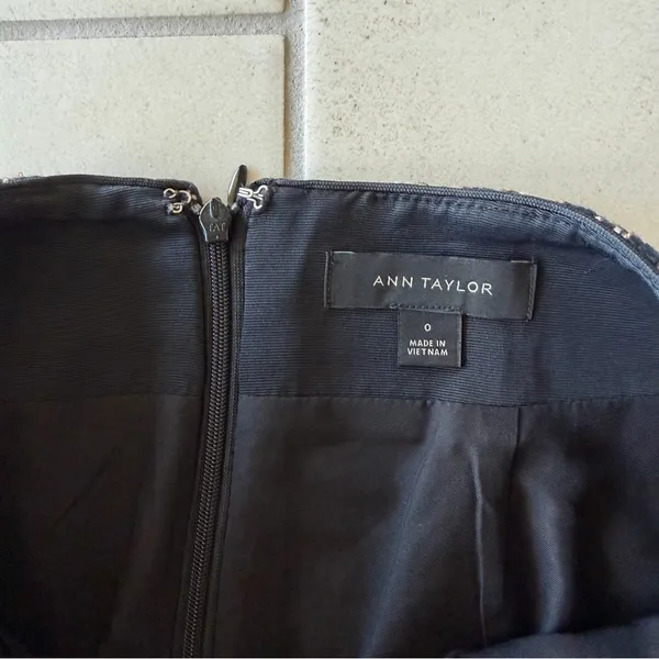 Ann Taylor Woven Patterned Skirt - 0 - Image 2
