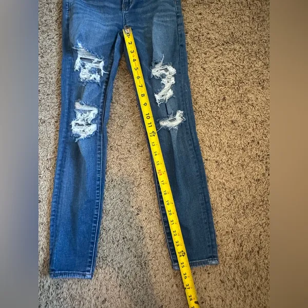 American Eagle Outfitters Distressed High Rise Jegging size 4 Short - Image 8
