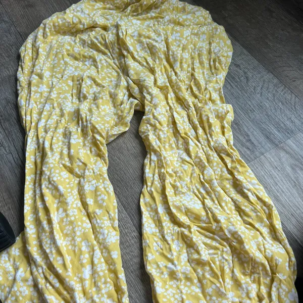 Aerie Yellow White Floral Print Smocked Cutout‎ Wide Leg Cropped Jumpsuit S - Image 7