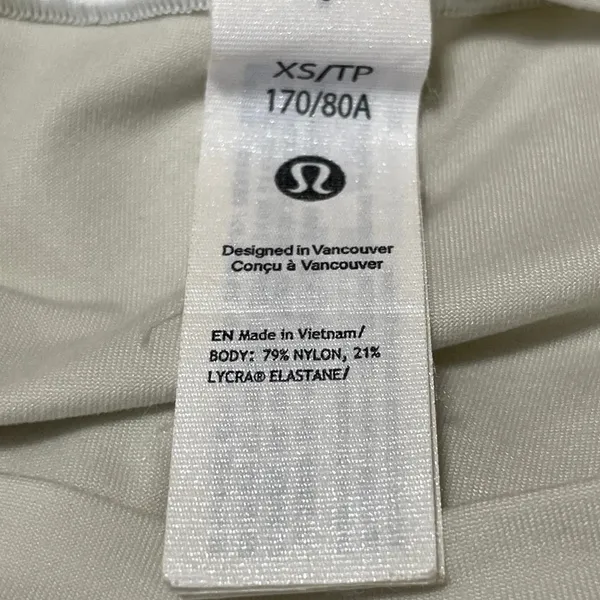 Lululemon Women's Beige Long Sleeve Mock Neck Slim Fitted T Shirt Tee Top XS - Image 4