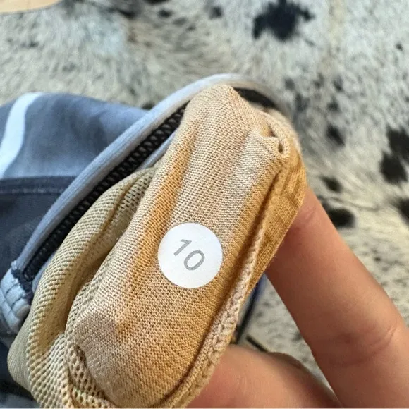 LULULEMON Power Y Tank White Coal‎ Tinted Canvas Super Size 10 - Image 8