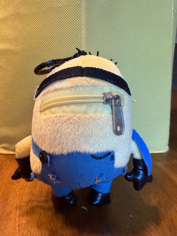 Disney The Despicable Me Minion Plush Keychain Coin Purse - Image 3