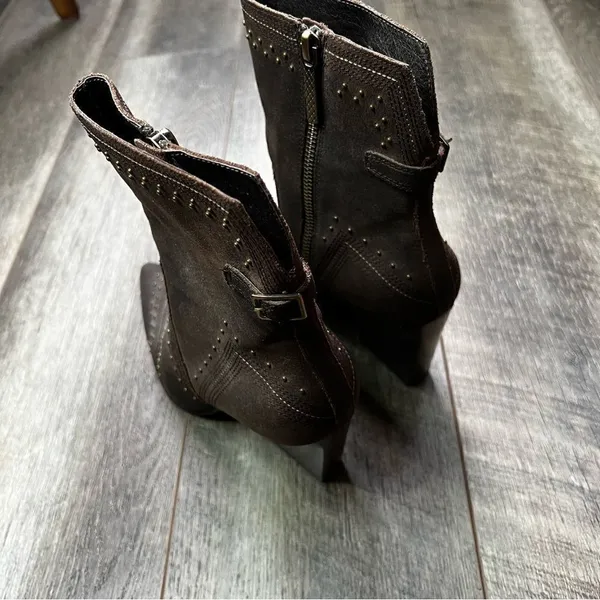 DONALD J. PLINER Vegas Brown Leather Studded Heeled Boots Size 7 - Image 5