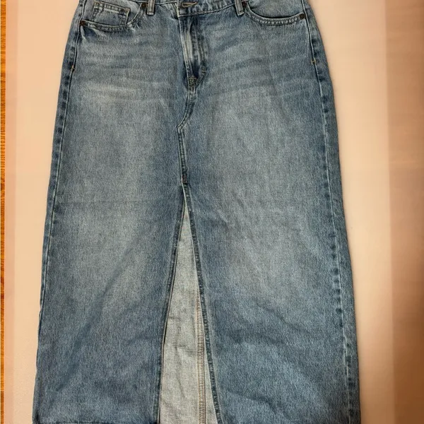Jean Skirt Midi By Hidden Jeans Size: M New With Tags - Image 2