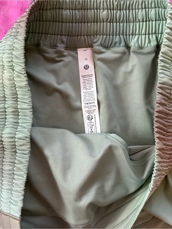 Lululemon athletic Hotty Hot HR Short 2.5" *Lined plus size 14 casual summer - Image 3