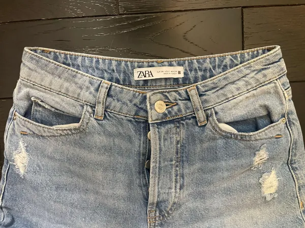 ZARA Jeans High-Rise - Image 4
