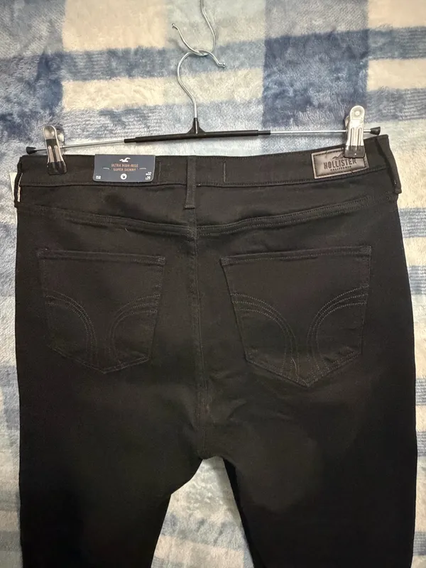 Hollister Ultra High-Rise Super Skinny Black Jeans 15R - Image 6