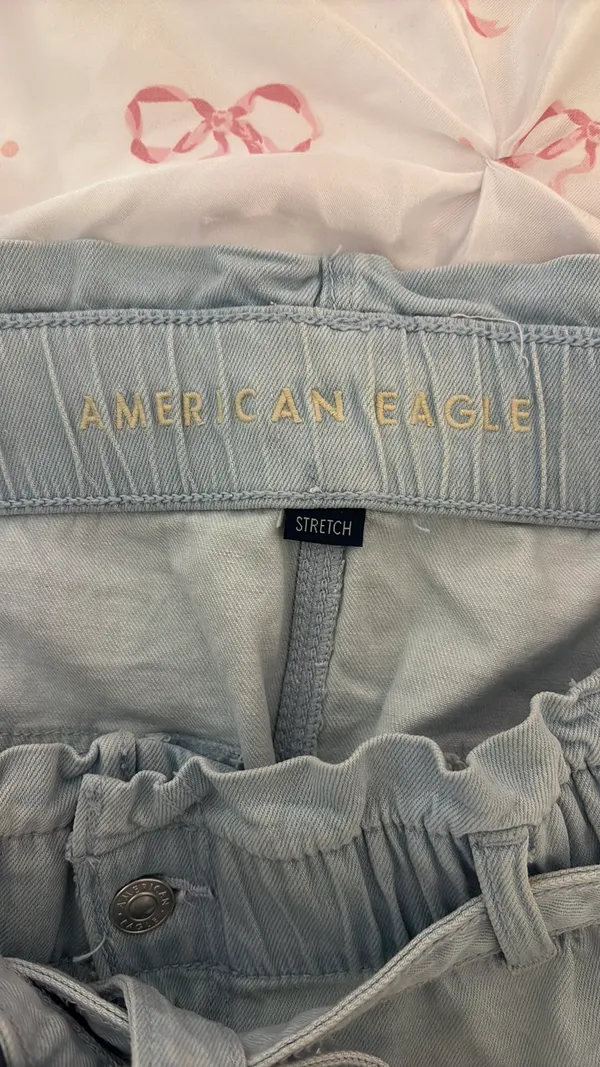 American Eagle cute jean shorts - Image 3