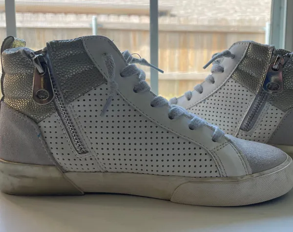 High Tops - Image 4