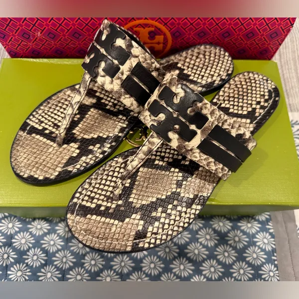 Tory Burch Leigh Snakeskin print Sandals, size 7.5, Like New!! - Image 2