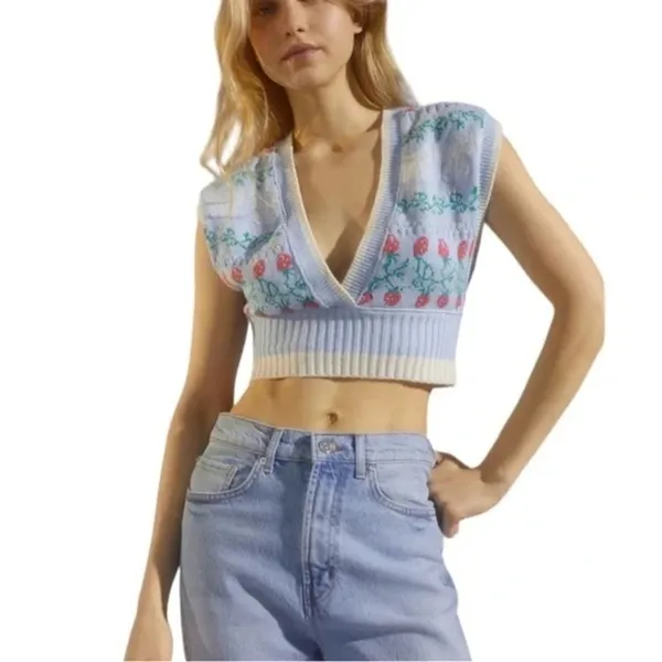 Urban Outfitters Cropped Knit Sweater Vest Floral Strawberry Butterflies Size XS - Image 2