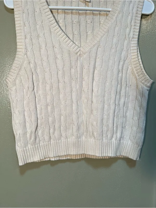 Avenu Women's Size Medium Sleeveless Sweater Vest Cream White V-Neck Cotton - Image 3