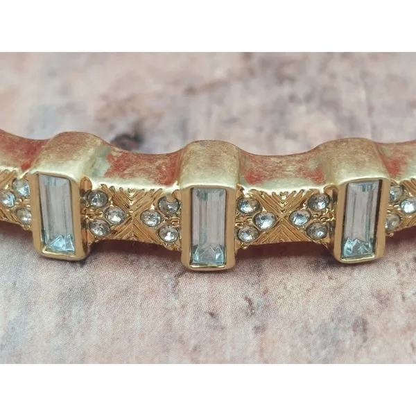 Lia Sophia Gray Enamel Gold Tone Stretchable Bangle Bracelet Baguette Crystals - Image 3