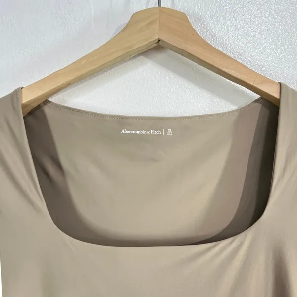 Abercrombie & Fitch Square Neck Top Womens XL Tan Long‎ Sleeve Stretch Essential - Image 4