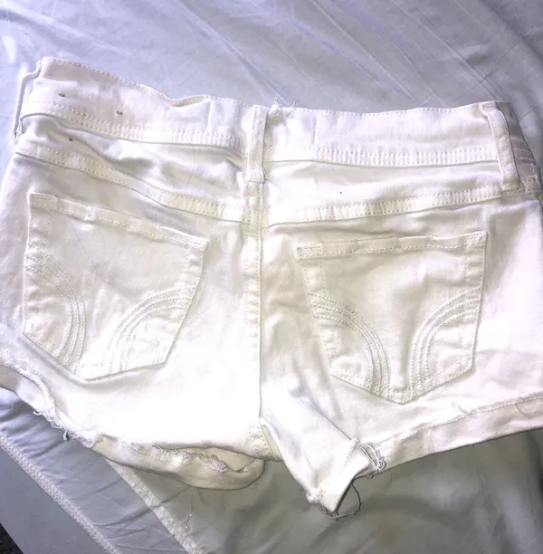Hollister White Shorts - Image 2