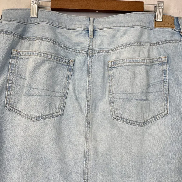 American Eagle Cargo Denim Skirt‎ Womens 16 Light Wash Stretch Front Slit Y2K - Image 6