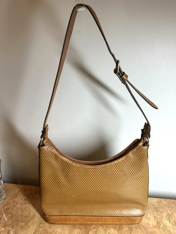 Vintage Dooney & Bourke British Tan Embossed Leather Shoulder Hobo Bag USA Made - Image 4