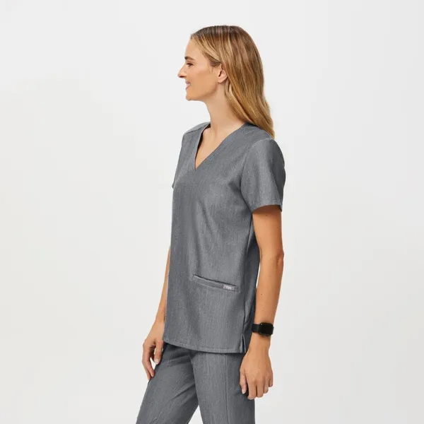 FIGS Casma Three-Pocket Scrub Top in Graphite Gray - Image 3