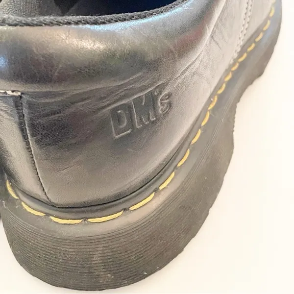 Dr. Martens Womens Size 10 US 4-Eyelet Oxford Black Leather‎ Model 8C48 - Image 6